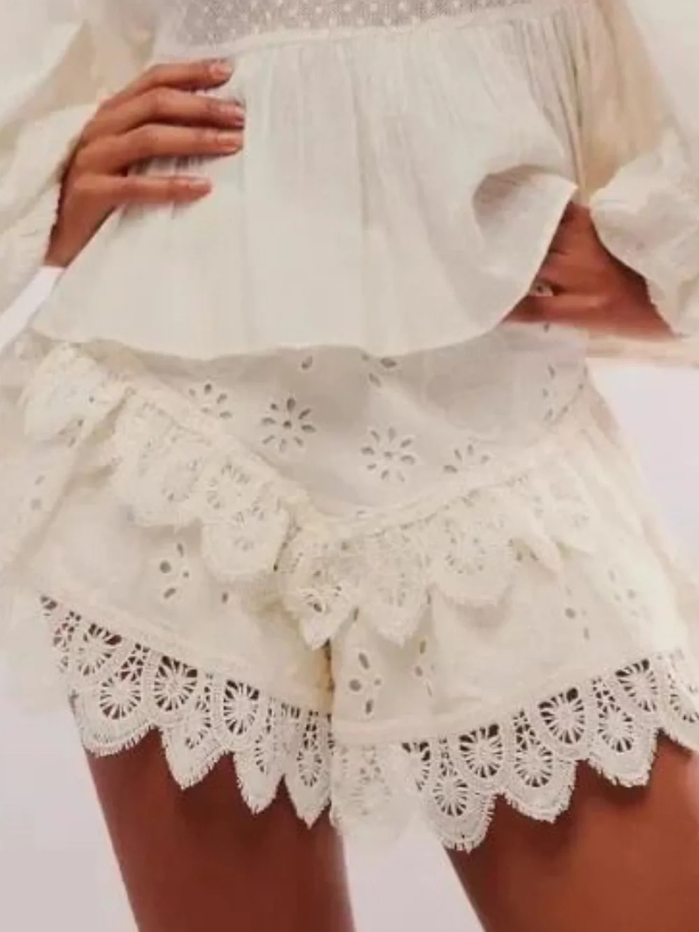 Free People Bali Warm Nights Embroidered Shorts Ivory Eyelet Lace M Western Boho